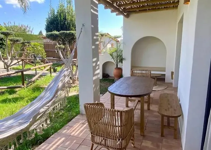 Charming In With Garden * タリファ