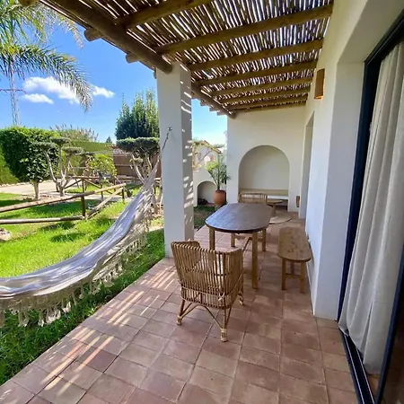 Charming In With Garden *